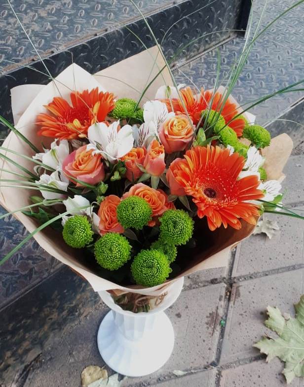 Букет цветов из: Герберы, Хризантемы, Альстромерии и Розы в Ржаксе