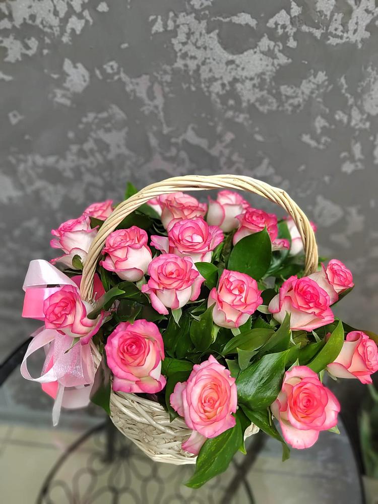 Цветочная композиция из Розы в корзине в Ржаксе