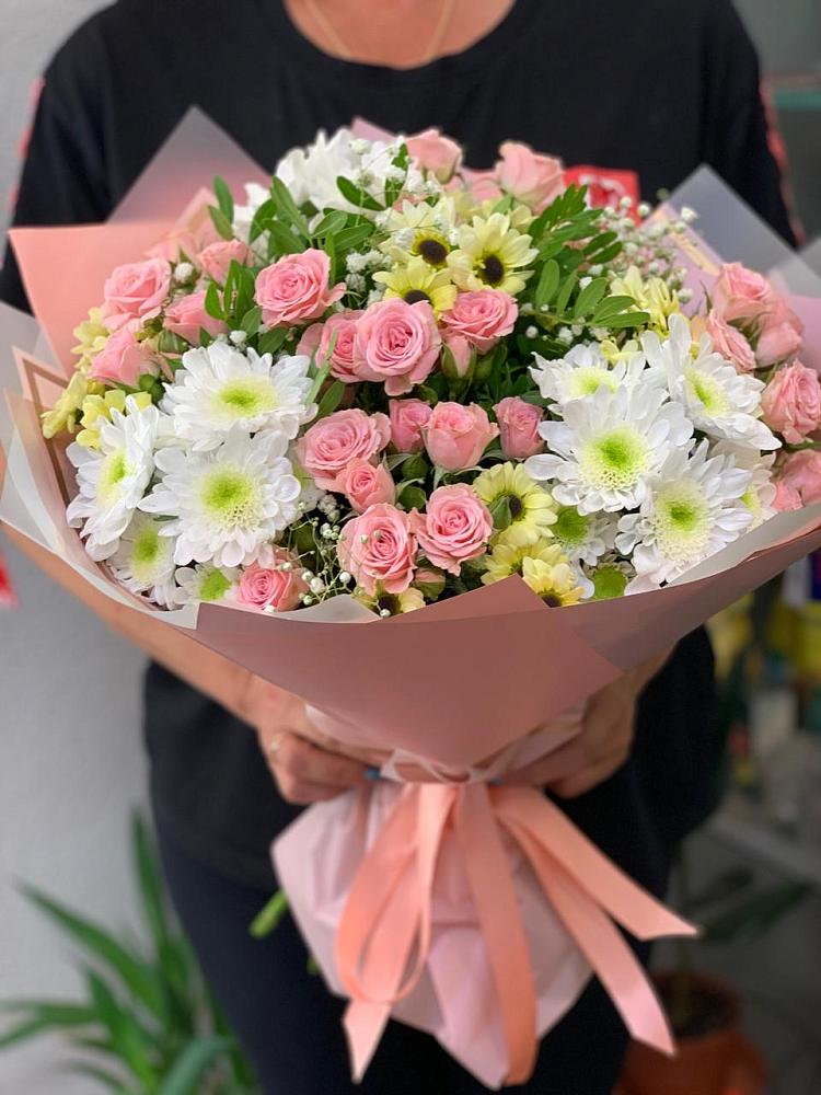 Букет цветов из: Розы и Хризантемы в Ржаксе