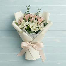 Букет цветов из:  Альстромерии в Ржаксе