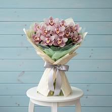 Букет цветов из:  Орхидеи и Розы в Ржаксе
