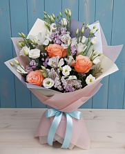 Букет цветов из:  Лизиантусы, Розы, Альстромерии и Гипсофила в Ржаксе