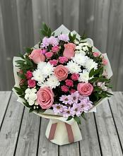 Букет цветов из:  Альстромерии, Гвоздики, Розы и Хризантемы в Ржаксе
